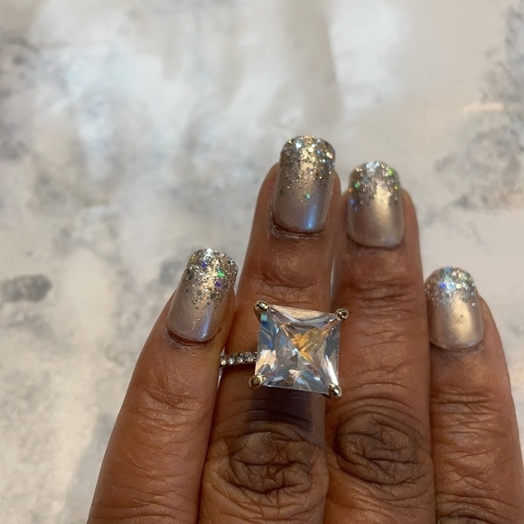 Gold Square Princess Cut Cubic Zirconia Ring - Picture 6 of 10